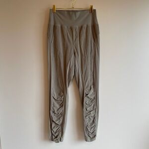 Wearables Gray Ruched Leggings Pants Women's Size M Stretch Cotton Blend Joggers